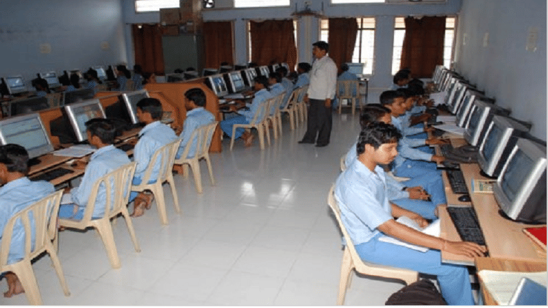 Rajarshi Shahu Mahavidyalaya Latur Library and Labs photo 1